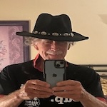 DR. LEIGHTON J REYNOLDS